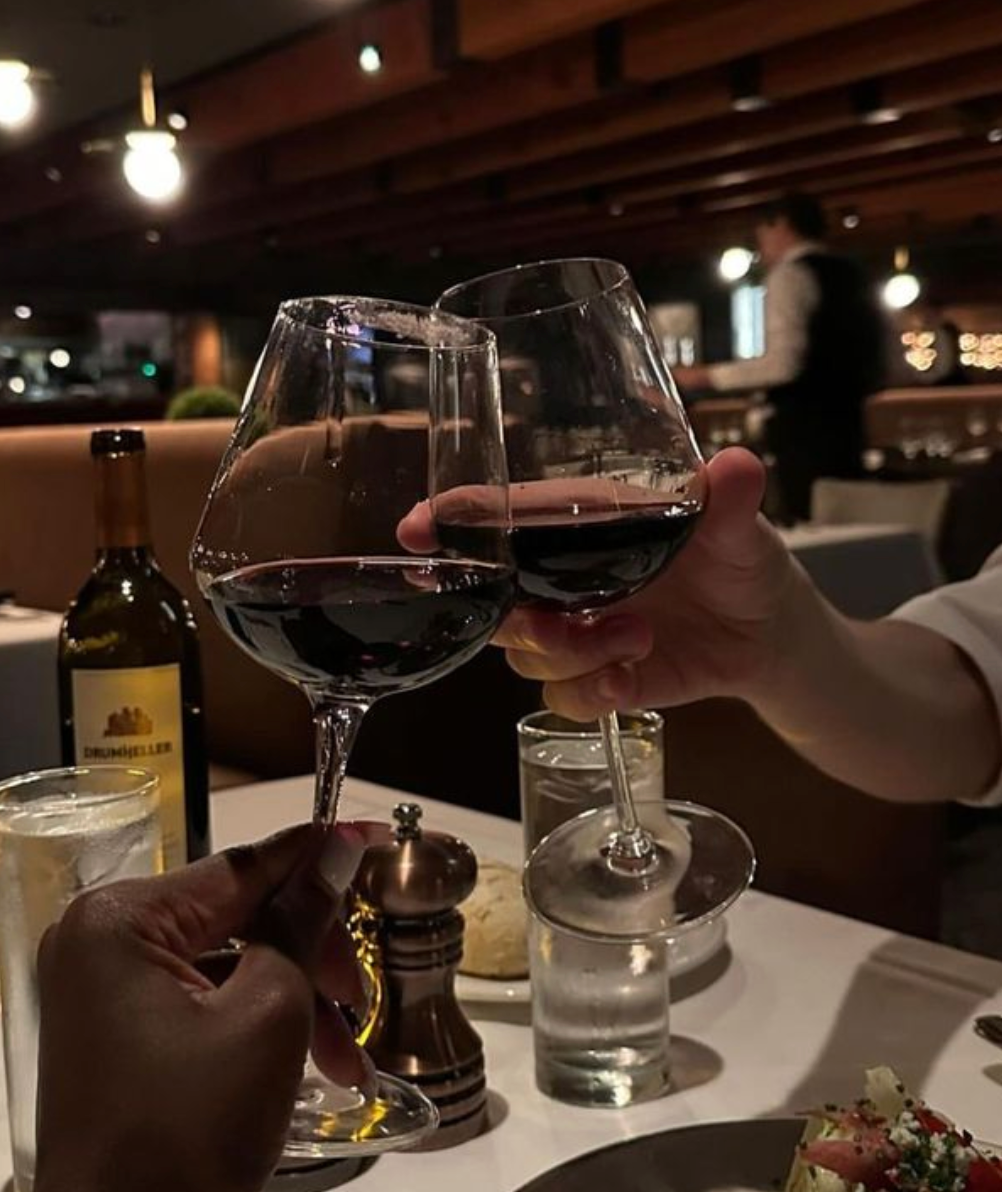 Top 5 date night ideas to fall in love with <3