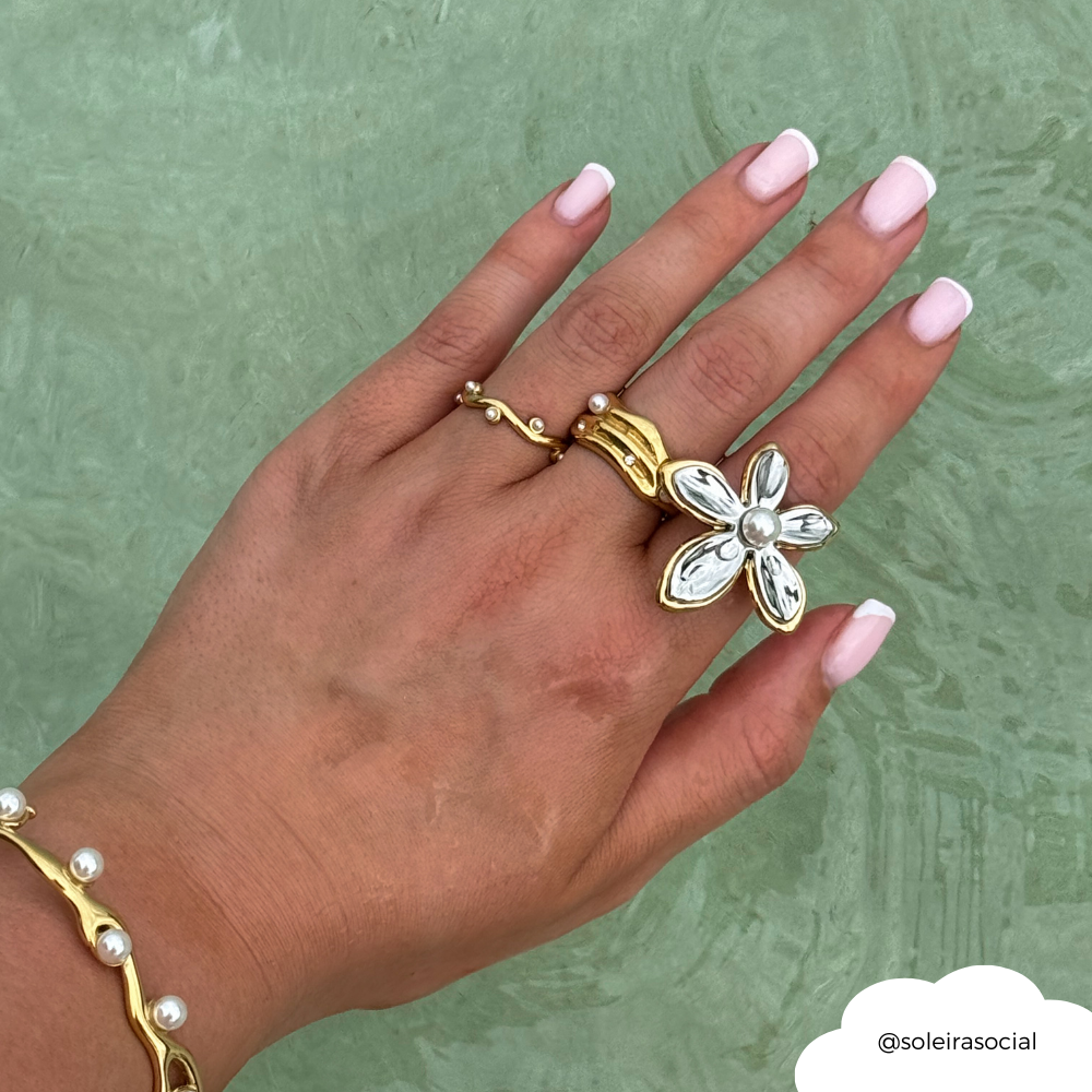 Daisywave Ring