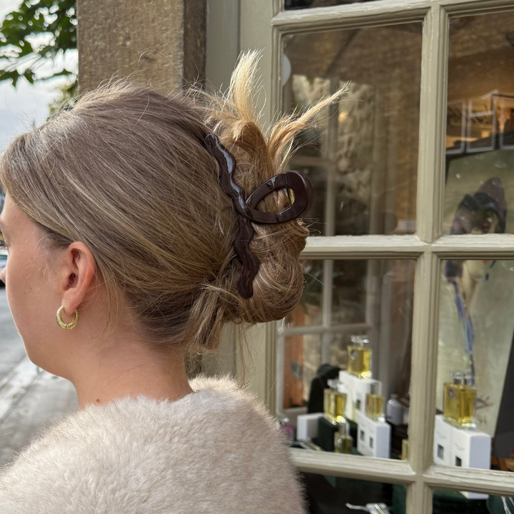 Wavy Claw Clip - Chocolate