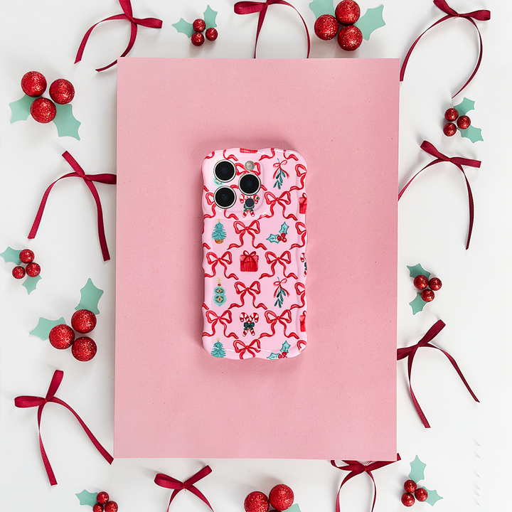 Wavy Phone Case - Christmas Kisses